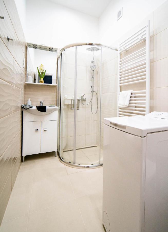Free Parking! Linden Apartment, Ac, Smart Tv, Wifi Budapest Exteriör bild